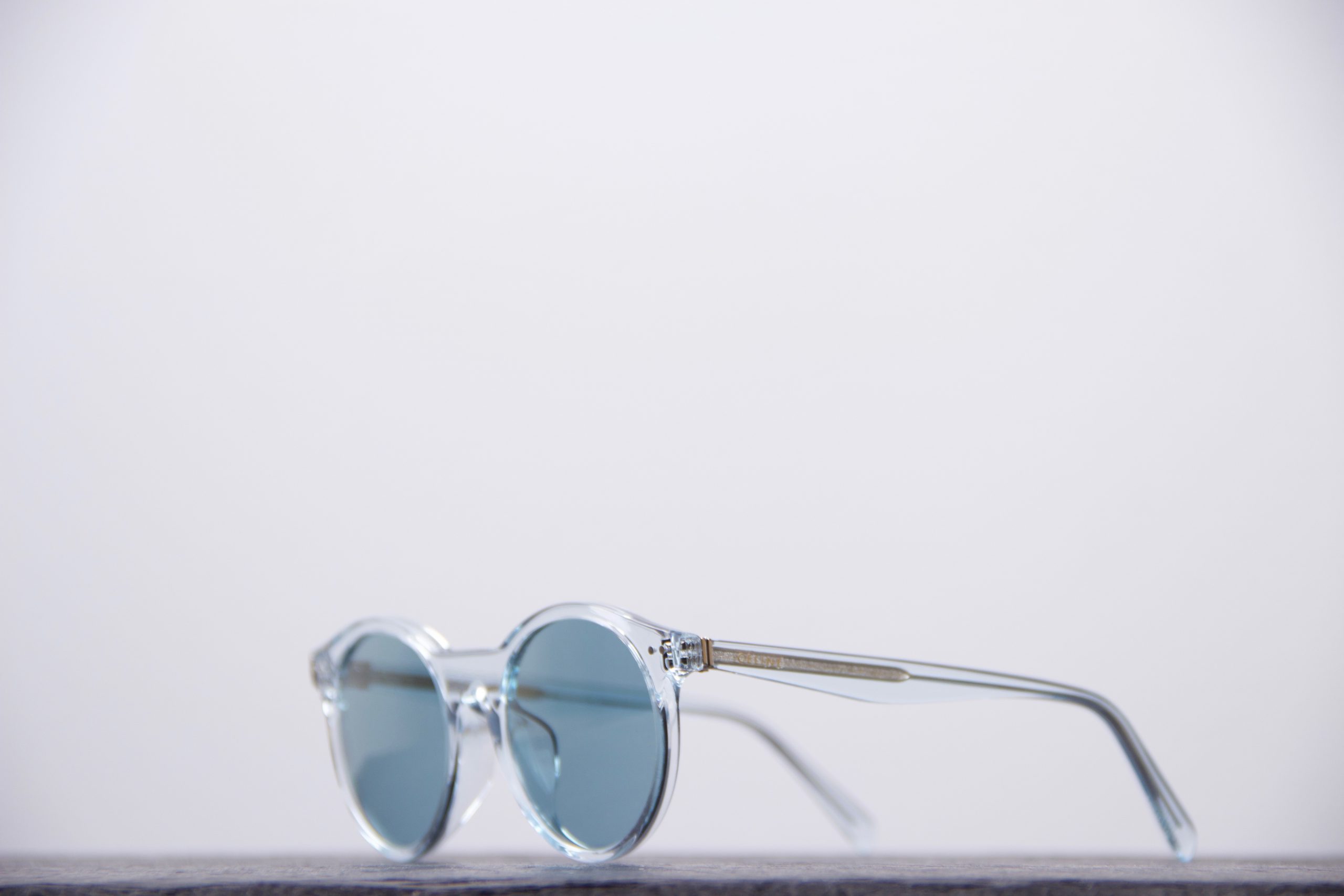 buy sunglasses Céline CL40010U 84x-2