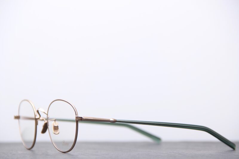 lunettes de vue Lunor en titane forme pantos