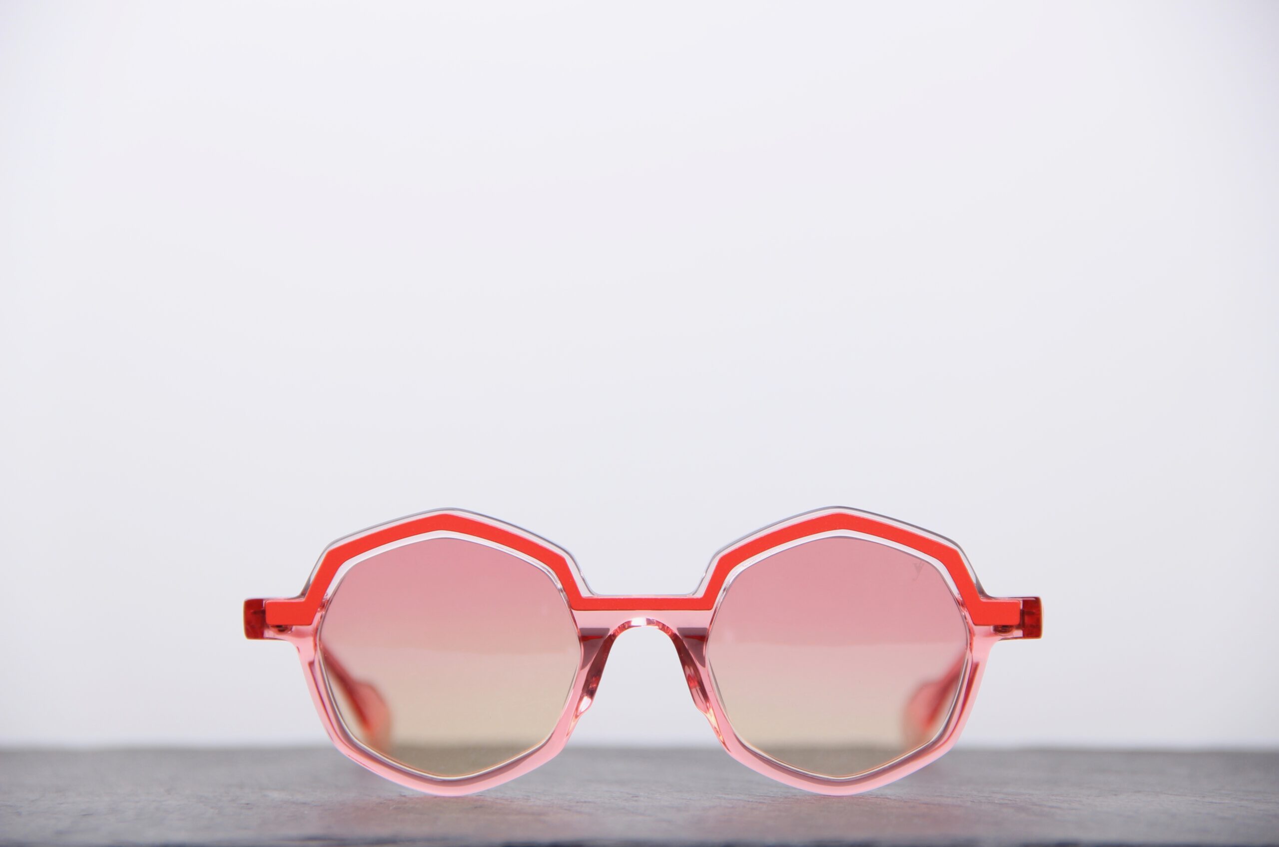 Lunettes de soleil roses octogonales Matttew