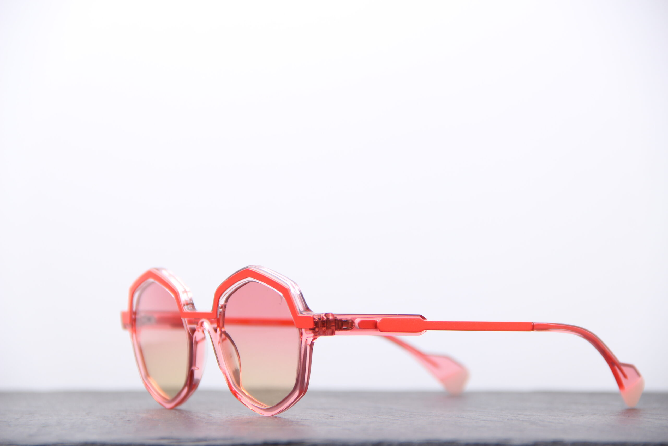 MATTTEW l Lunettes de soleil roses ocotognales – Image 2