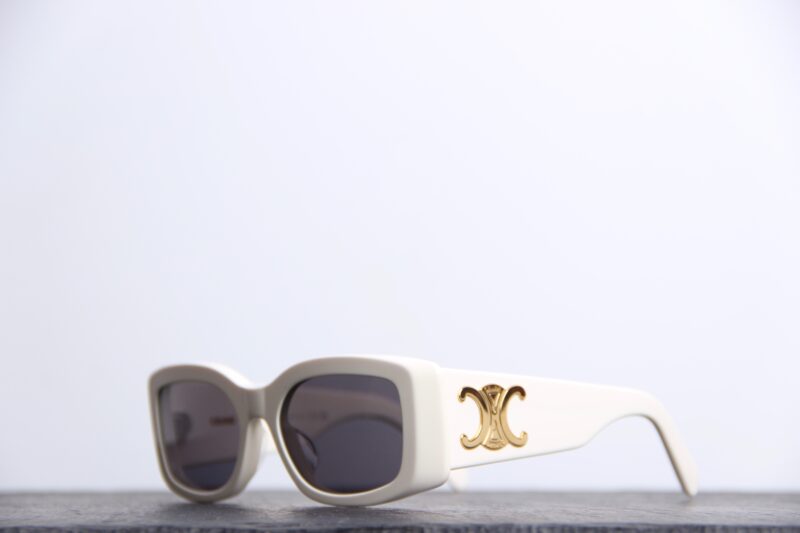 Lunettes de soleil Céline rectangulaire triomphe, Blanche, avec verres Gris