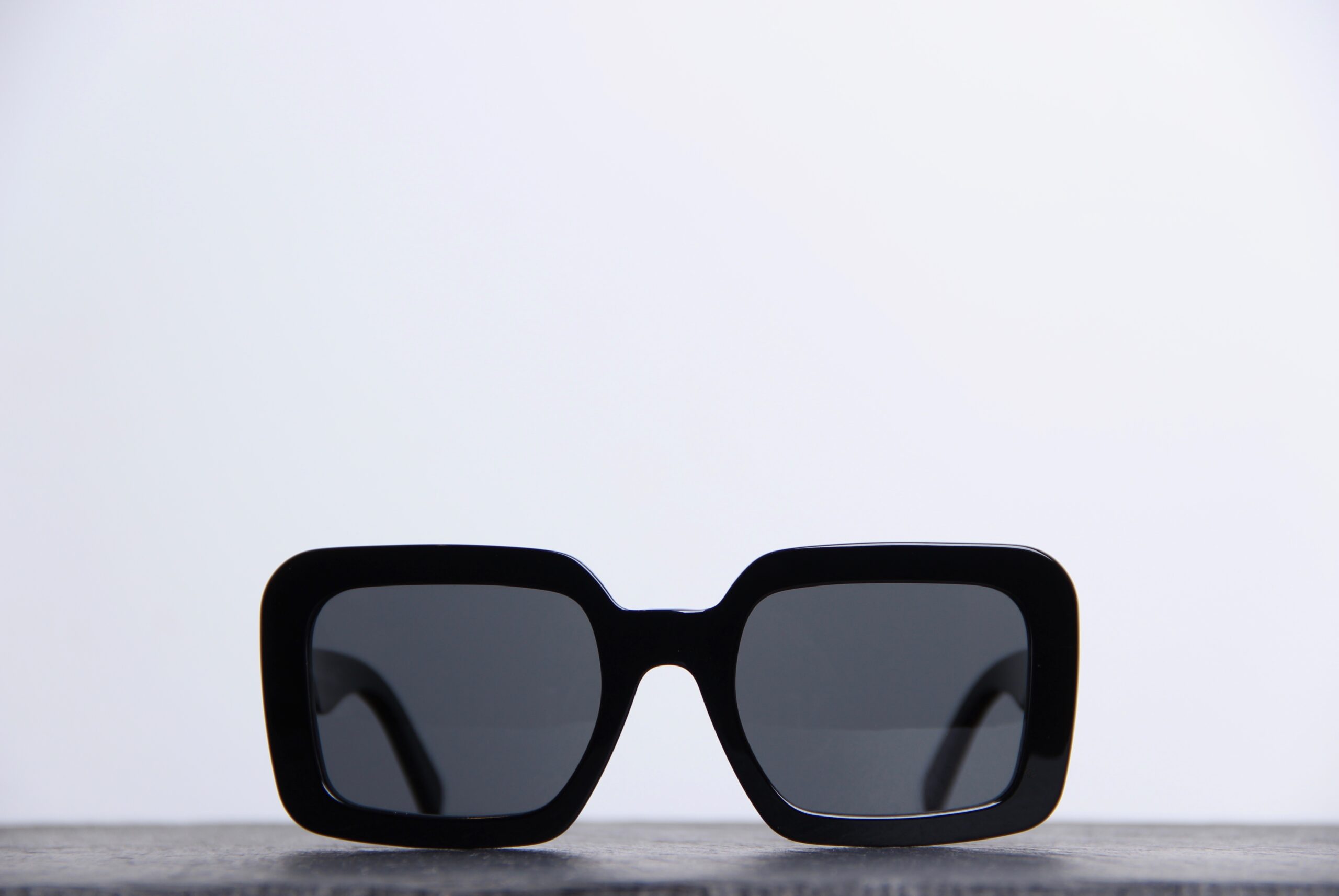 Lunettes de soleil carré Céline, Noir, verres gris