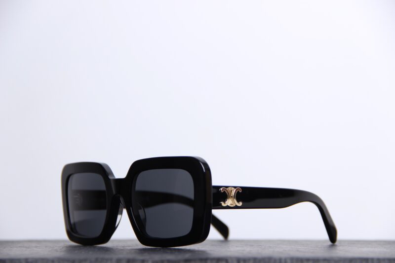 Lunettes triomphe soleil carré Céline, Noire, verres gris